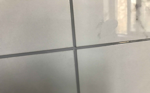 是貼完瓷磚就做美縫嗎